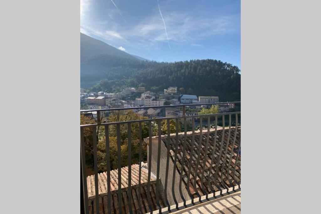 Casa Flea - Holiday Apartment With 2 Bedrooms Gualdo Tadino Kültér fotó