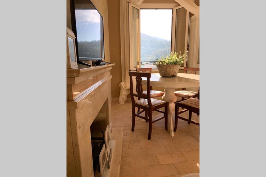 Casa Flea - Holiday Apartment With 2 Bedrooms Gualdo Tadino Kültér fotó